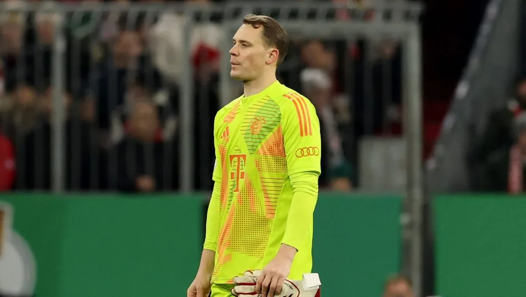 Neuer em campo pelo Bayern de Munique (Alexander Hassenstein/Getty Images)