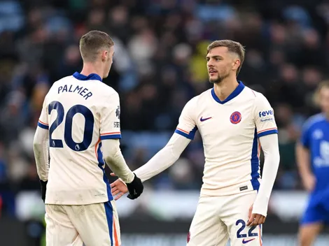 West Ham avança para tirar Dewsbury-Hall do Chelsea