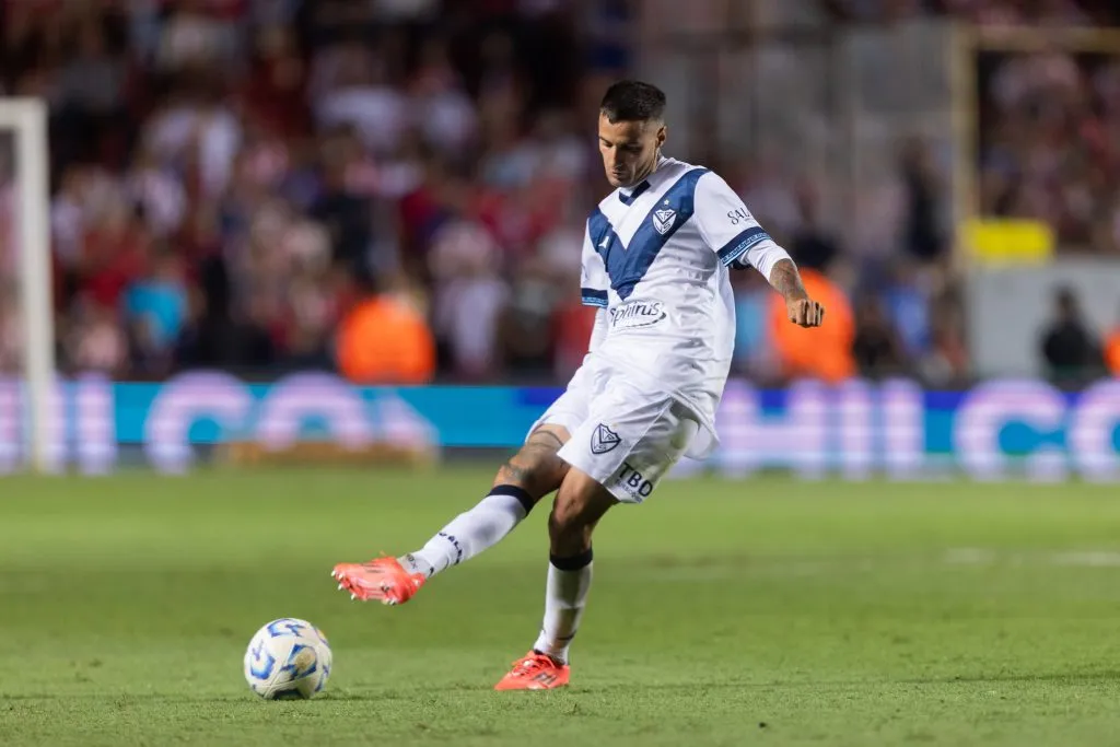 Flamengo tem interesse em Emanuel.(Photo by Mateo Luis Occhi/Getty Images)