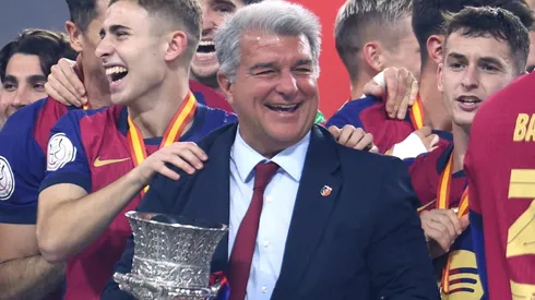 Joan Laporta, presidente do Barcelona (Photo by Yasser Bakhsh/Getty Images)