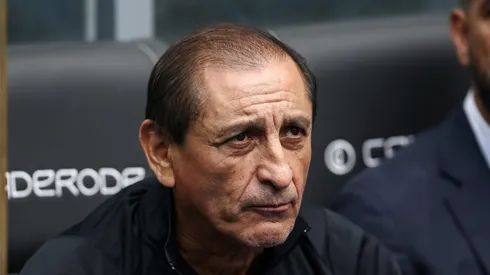 Corinthians de Ramón Díaz não terá meia em estreia pelo Paulistão.