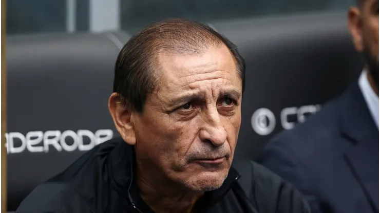 Corinthians de Ramón Díaz não terá meia em estreia pelo Paulistão.