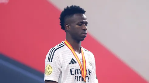 Vinicius Jr deixará o Real Madrid, diz jornalista. (Photo by Yasser Bakhsh/Getty Images)
