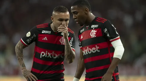 Lorran e Cebolinha em campo pelo Flamengo pelo campeonato brasileiro. Jovem de 18 anos pode ir para o futebol russo. Foto: Jorge Rodrigues/AGIF