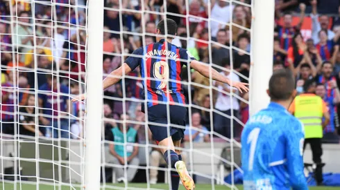 Robert Lewandowski comemora gol marcado em partida da La Liga entre Barcelona e Real Valladolid. Foto: Px Images / Alamy Stock Photo
