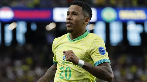 Mercado da bola: Savinho, Willian, Rafinha Alcântara e mais; Brasileiros movimentam o dia 14 . (Photo by Kevork Djansezian/Getty Images)