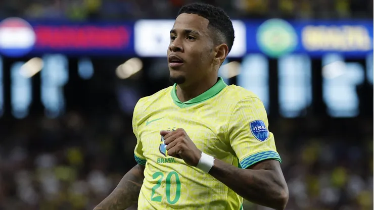 Mercado da bola: Savinho, Willian, Rafinha Alcântara e mais; Brasileiros movimentam o dia 14 . (Photo by Kevork Djansezian/Getty Images)