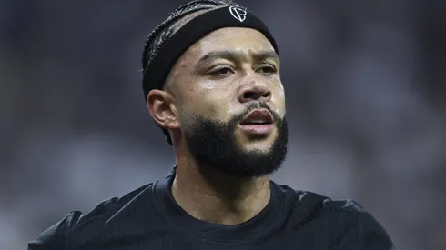 Memphis Depay pode ajudar o Corinthians a fechar acordo com badalado jogador (Photo by Alexandre Schneider/Getty Images)