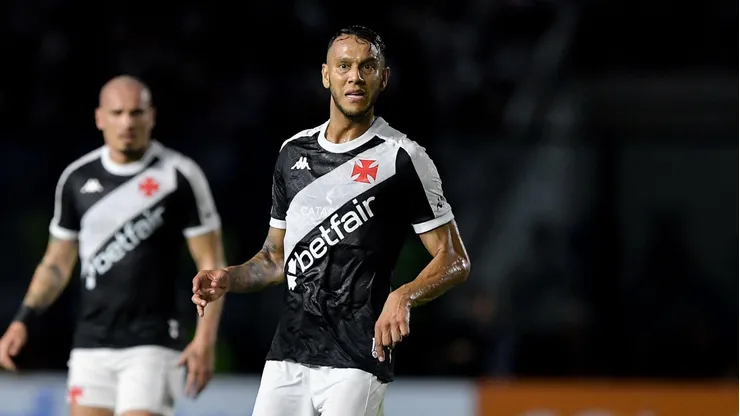 Souza pelo Vasco em partida do Campeonato Brasileiro diante do RB Bragantino. Foto: AGIF / Alamy Stock Photo