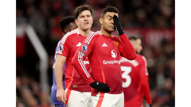 Casemiro está cada vez mais próximo de sair do United (Photo by Carl Recine/Getty Images)