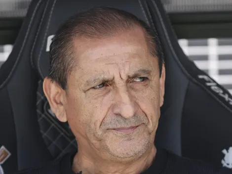 Léo Mana renova contrato até o fim de 2029