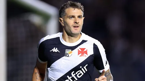 O atacante Pablo Vegetti, destaque do Vasco, foi sondado pelo Corinthians a pedido de Emiliano Díaz. (Photo by Buda Mendes/Getty Images)
