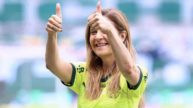 Leila Pereira no Allianz Parque em jogo do Campeonato Brasileiro. Presidente busca contratações de peso para a disputa do Mundial. Foto: Marcello Zambrana/AGIF