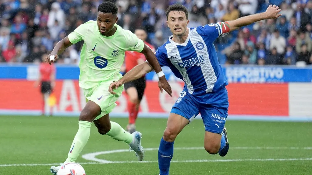Ansu Fati jogando pelo Barcelona. Foto: Juan Manuel Serrano Arce/Getty Images