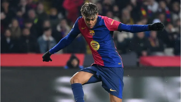 Fenômeno do Barcelona, Lamine Yamal se aproxima de uma renovação até 2030 em meio a uma temporada histórica. (Foto: David Ramos/Getty Images)