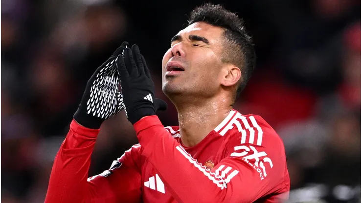 Casemiro topa deixar o Manchester United e Ruben Amorim prepara outra saída (Photo by Stu Forster/Getty Images)