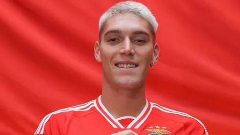 Gigante carioca dá chapéu no Corinthians e apresenta proposta para anunciar Rollheiser. (Foto: Divulgação/Benfica)