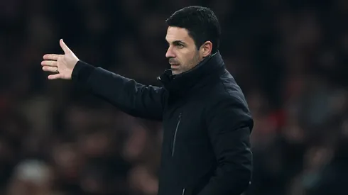 Arteta deve agir para conter novos problemas. (Foto por Alex Pantling/Getty Images)