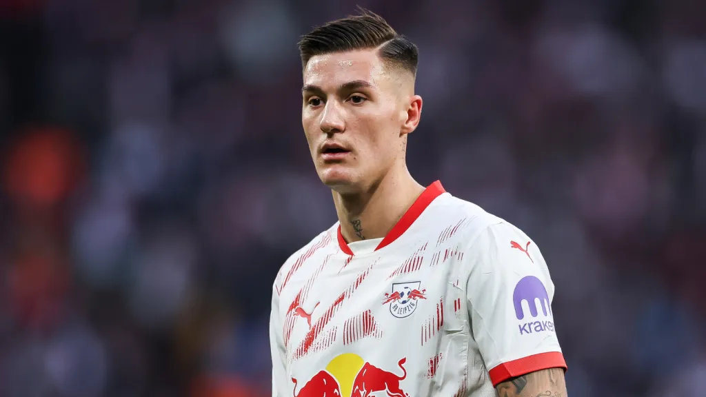 Benjamin Sesko em partida do RB Leipzig (Photo by Maja Hitij/Getty Images)