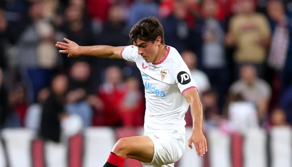 Juanlu Sánchez em campo pelo Sevilla (Fran Santiago/Getty Images)