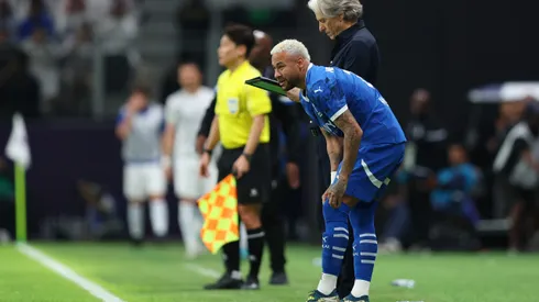 Neymar em campo pelo Al-Hilal (Photo by Yasser Bakhsh/Getty Images)