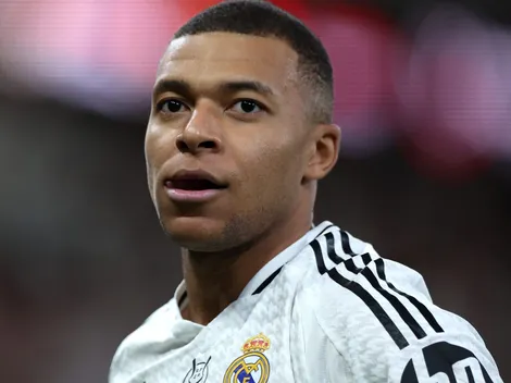 Diretoria quer oferecer bônus por Alexander-Arnold assim como Mbappé