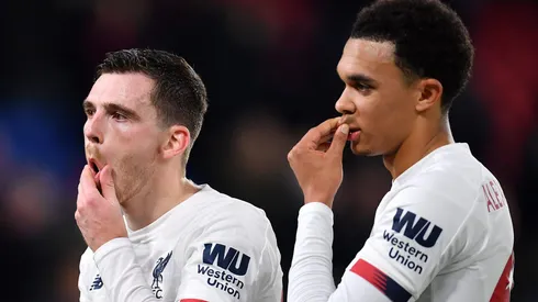 Andrew Robertson ao lado de Alexander-Arnold, pelo Liverpool (Photo by Justin Setterfield/Getty Images)