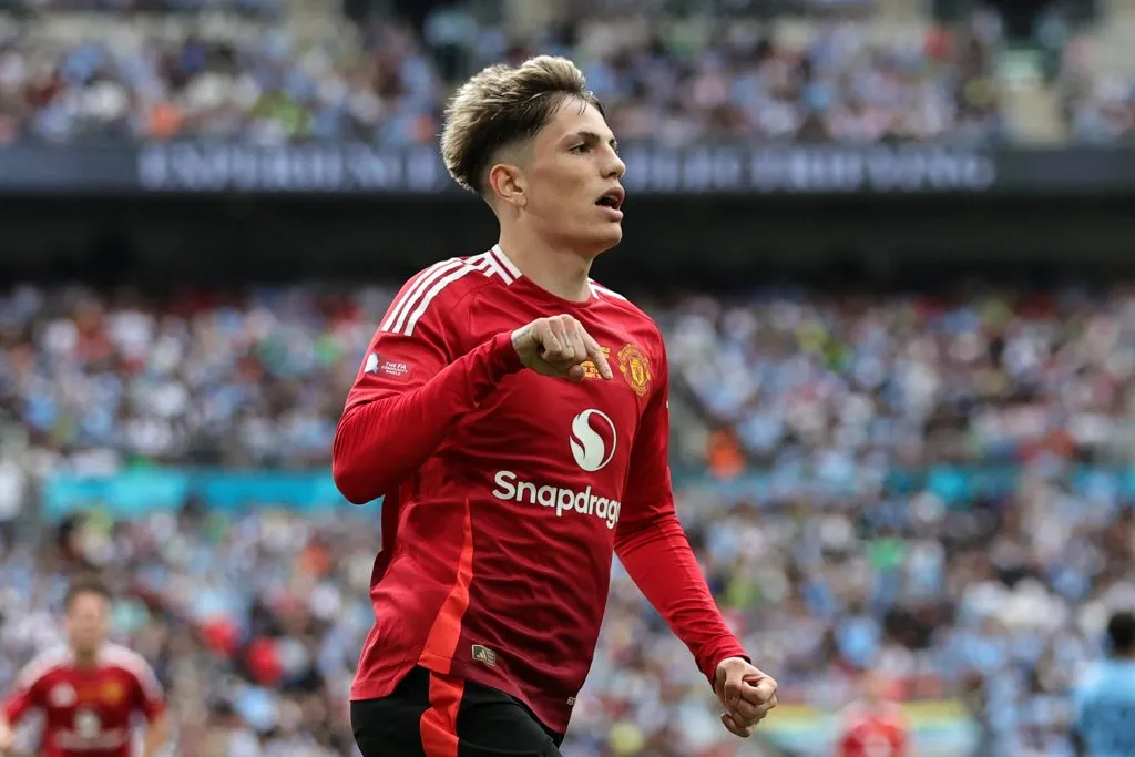 Garnacho pode deixar o United (Photo by David Rogers/Getty Images)