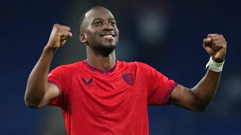 Lukébakio em jogo do Sevilla. Foto: Alex Caparros/Getty Images