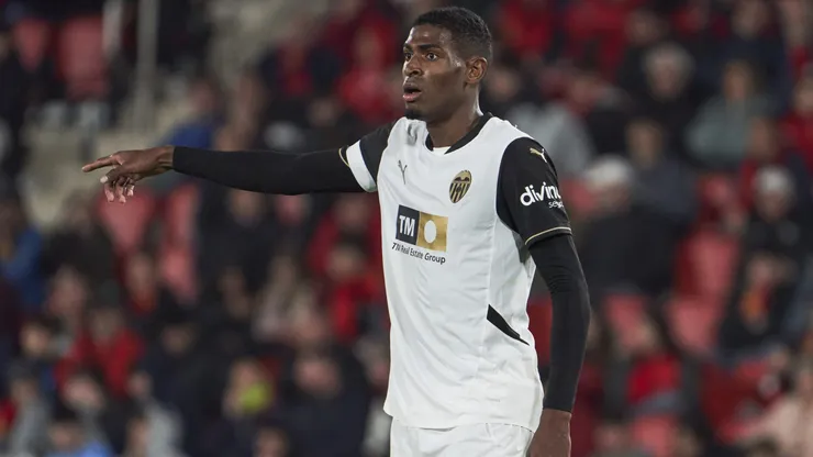 Mosquera em jogo do Valencia contra o Mallorca. Jogador está na mira do RB Leipzig. Foto: Rafa Babot