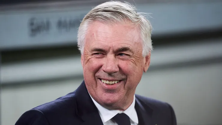 Carlo Ancelotti em jogo do Real Madrid contra o Athletic Bilbao. Real Madrid avalia contratação de meio-campista. Foto: Juan Manuel Serrano Arce