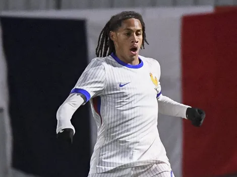 Chelsea busca contratar Mathis Amougou, destaque do Saint-Étienne