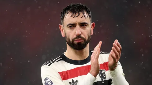 Bruno Fernandes é peça-chave no Manchester United, mas seu futuro no clube pode incluir novos desafios. (Foto de Carl Recine/Getty Images)