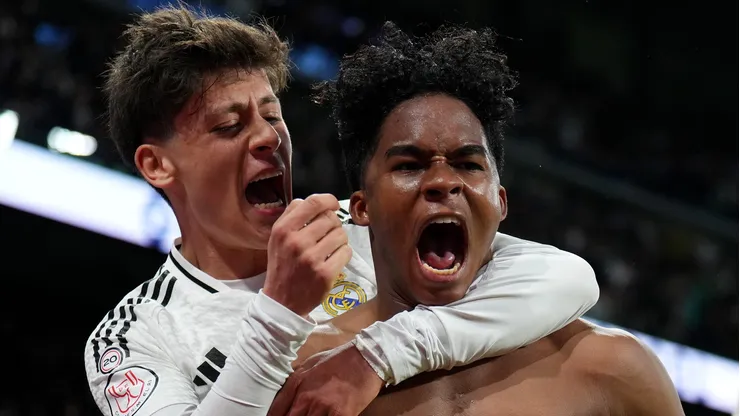 Endrick marca gol com a camisa do Real Madrid. Foto: Angel Martinez/Getty Images