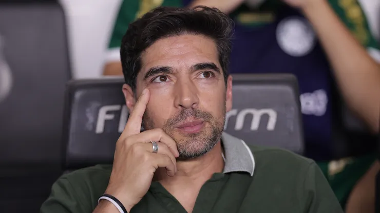 Abel Ferreira técnico do Palmeiras durante partida contra o Santos no estádio Vila Belmiro