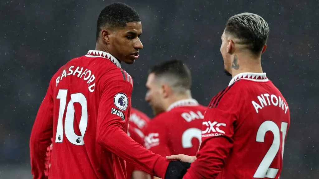 Antony e Rashford em jogo do Manchester United. Foto: David Rogers/Getty Images
