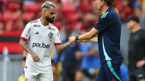 O Flamengo garantiu uma vitória sólida sobre o Volta Redonda, por 2 a 0, na 5ª rodada do Campeonato Carioca. Após o jogo, o lateral Filipe Luís destacou a qualidade do elenco rubro-negro, apontado por ele como o mais competitivo da América do Sul. (Foto: Instagram Flamengo)
