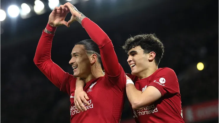 Las Palmas, clube da La Liga, está em negociações para trazer Stefan Bajčetić, meio-campista do Liverpool, de volta à Espanha. (Foto por Stu Forster/Getty Images)