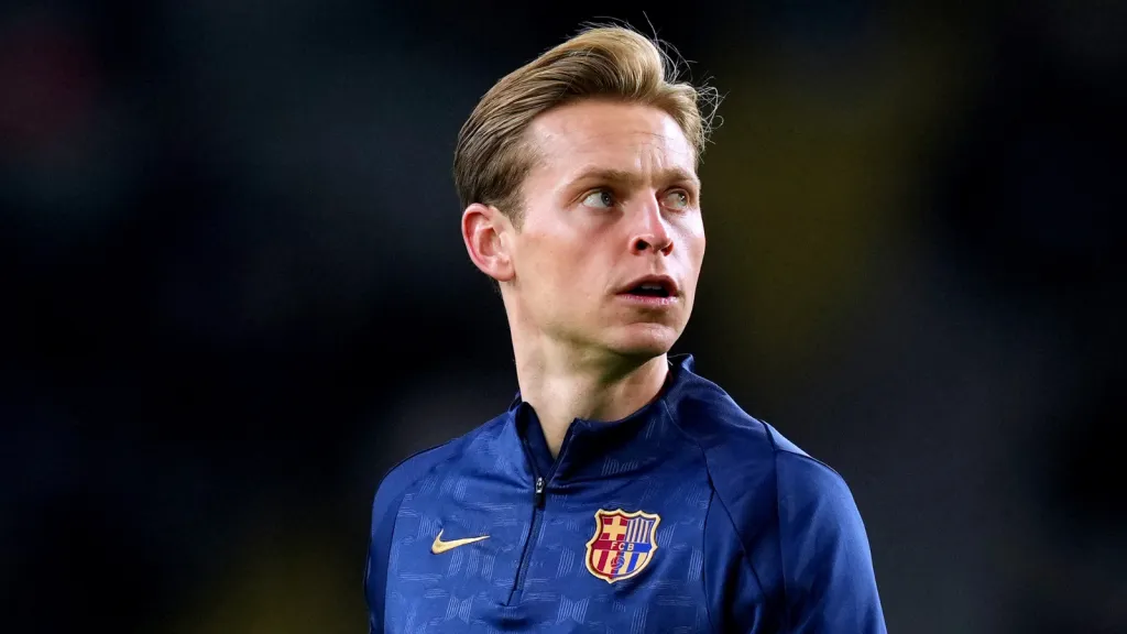 Frenkie de Jong antes de pertida pelo Barcelona (Photo by Alex Caparros/Getty Images)
