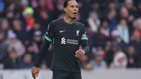 Van é peça fundamental no elenco do Liverpool (Photo by Ryan Pierse/Getty Images)