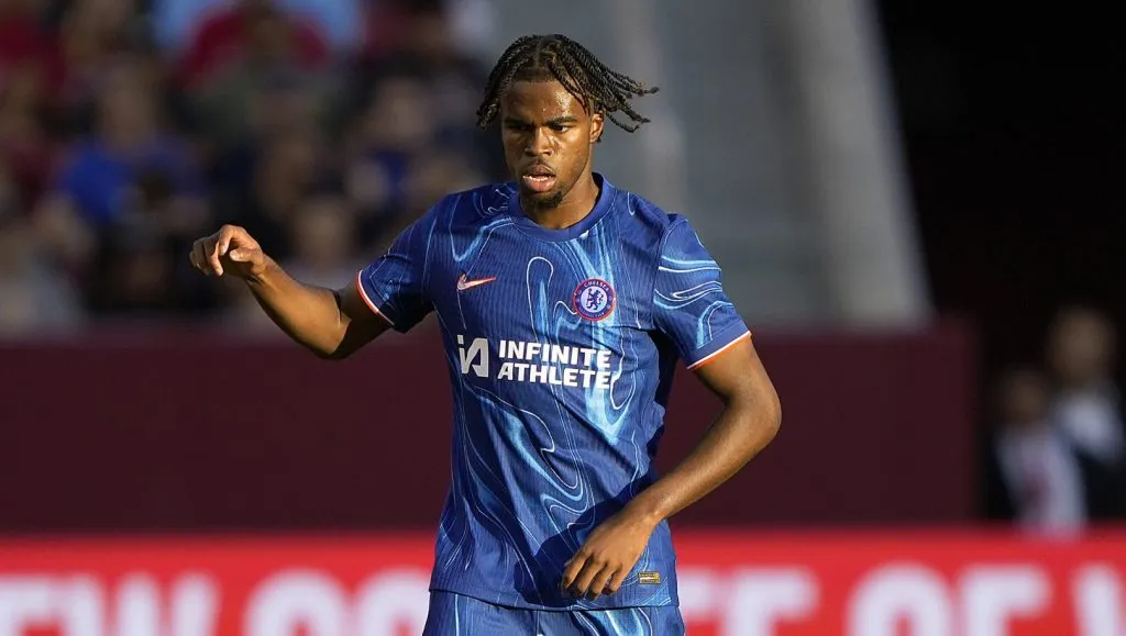 Carney Chukwuemeka em campo pelo Chelsea (Thearon W. Henderson/Getty Images)