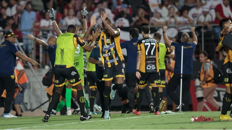 Jogadores do Novorizontino comemoraram no MorumBIS durante semifinal do Paulistão 2024. Foto: Vilmar Bannach / Alamy Stock Photo