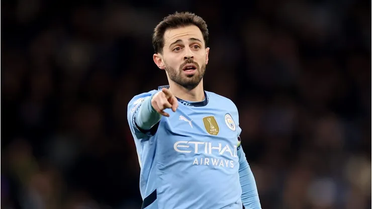 Após uma temporada conturbada, Bernardo Silva se torna capitão do Manchester City, assumindo a missão de equilibrar vestiário, responsabilidade e competitividade. (Foto: Carl Recine/Getty Images)