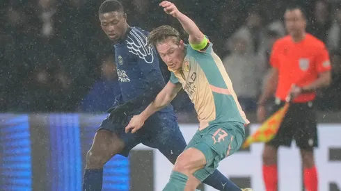 Kevin De Bruyne em partida da Champions League entre PSG e Manchester City. Foto: Associated Press / Alamy Stock Photo
