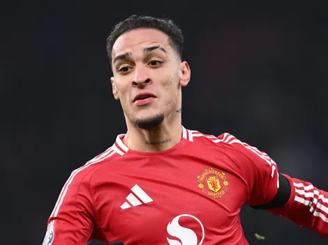 Tyrell Malacia é oferecido ao Real Betis após ida de Antony