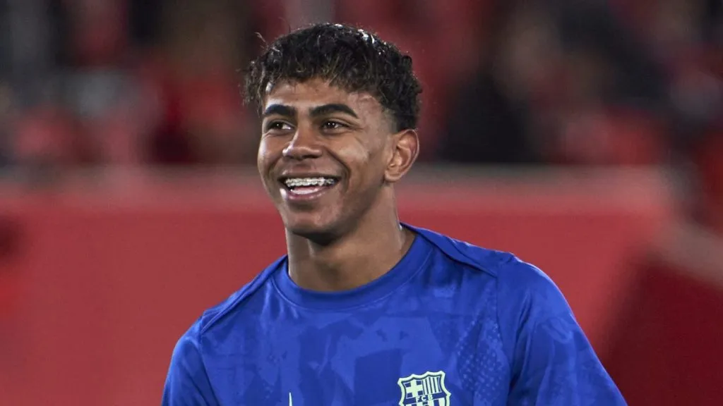 Lamine Yamal pelo Barcelona