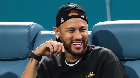 Neymar consegue 1º reforço para o Santos.