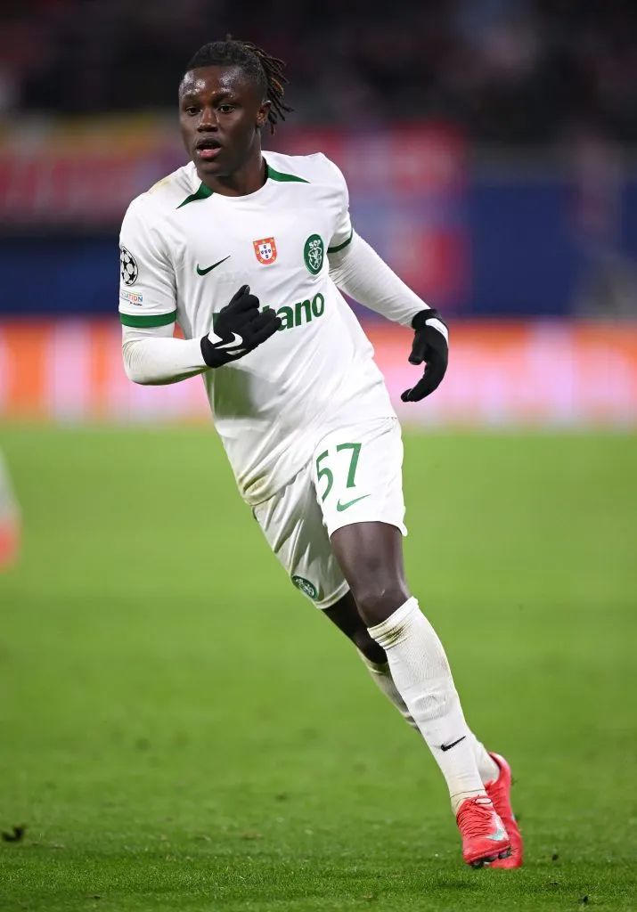 Geovany Quenda é alvo do Manchester United (Photo by Stuart Franklin/Getty Images)