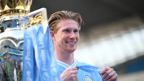 De Bruyne surpreende o Manchester City e escolhe com qual clube vai assinar (Photo by Michael Regan/Getty Images)