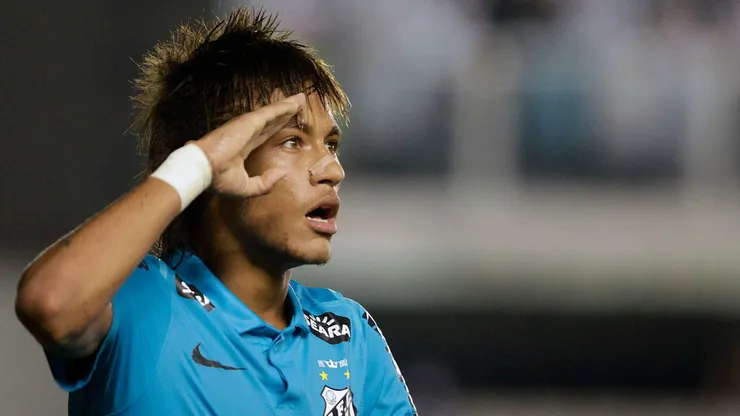 Neymar conquistou seis títulos com a camisa do Santos